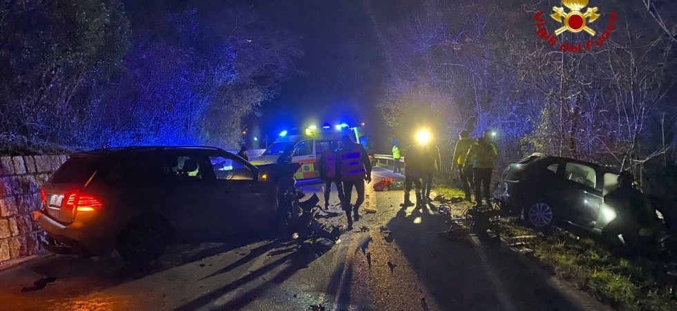 Nel tragico frontale muore la figlia, la madre al volante aveva un tasso alcolemico 5 volte oltre il limite: denunciata